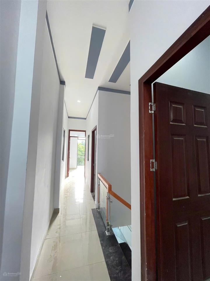 Hàng hiếm tại nguyễn thị chạy, p. dĩ an, tp. hcm giá 4,8 tỷ, dt 86,5 m2, 4pn, 2wc, 1 lầu