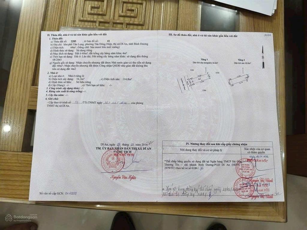 Bán nhà đường nhựa 7 m vỉa hè 2 bên , cách siêu thị vincom tầm 1 km