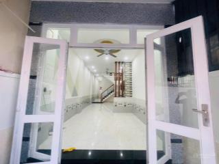 Bán nhà trệt lầu sân xe hơi , đường xe hơi gần ngã ba cây điệp