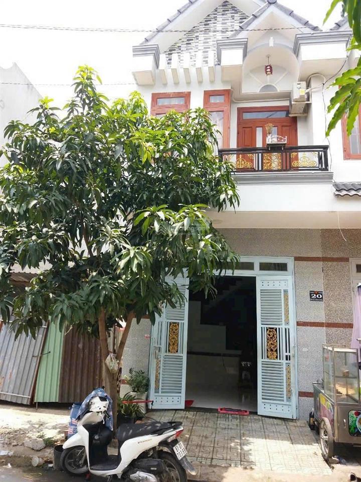 Chủ bán nhà đường nhựa 7 m có vỉa hè 2 bên gần ngã tư 550 dĩ an , khu dân cư an ninh