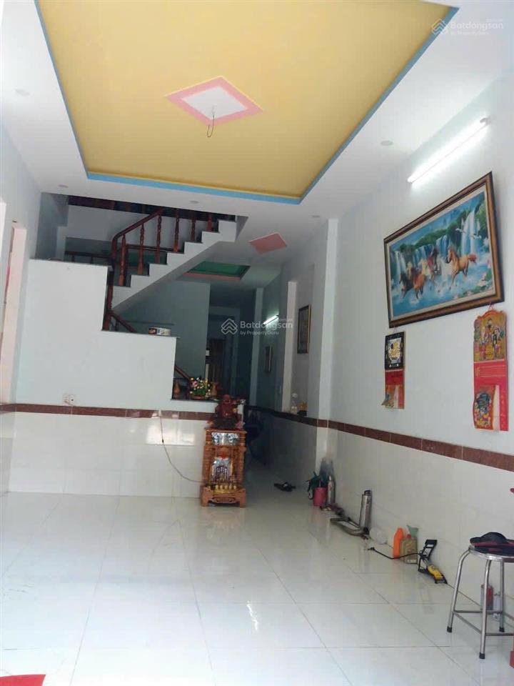 Chủ bán nhà đường nhựa 7 m có vỉa hè 2 bên gần ngã tư 550 dĩ an , khu dân cư an ninh