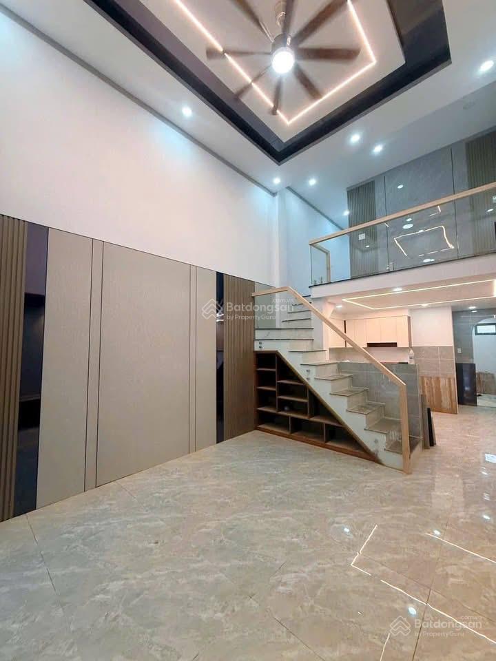 Bán nhà cấp 4 có gác đẹp mê ly gần hội trường và trường học đông hòa