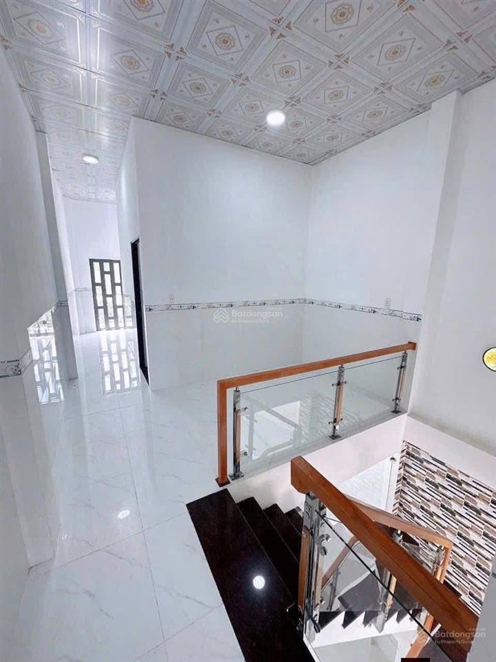 Bán nhà lầu trệt gần vincom dĩ an hẻm đường nguyễn du nhà mới tinh trệt lầu , hẻm xe hơi tới nhà