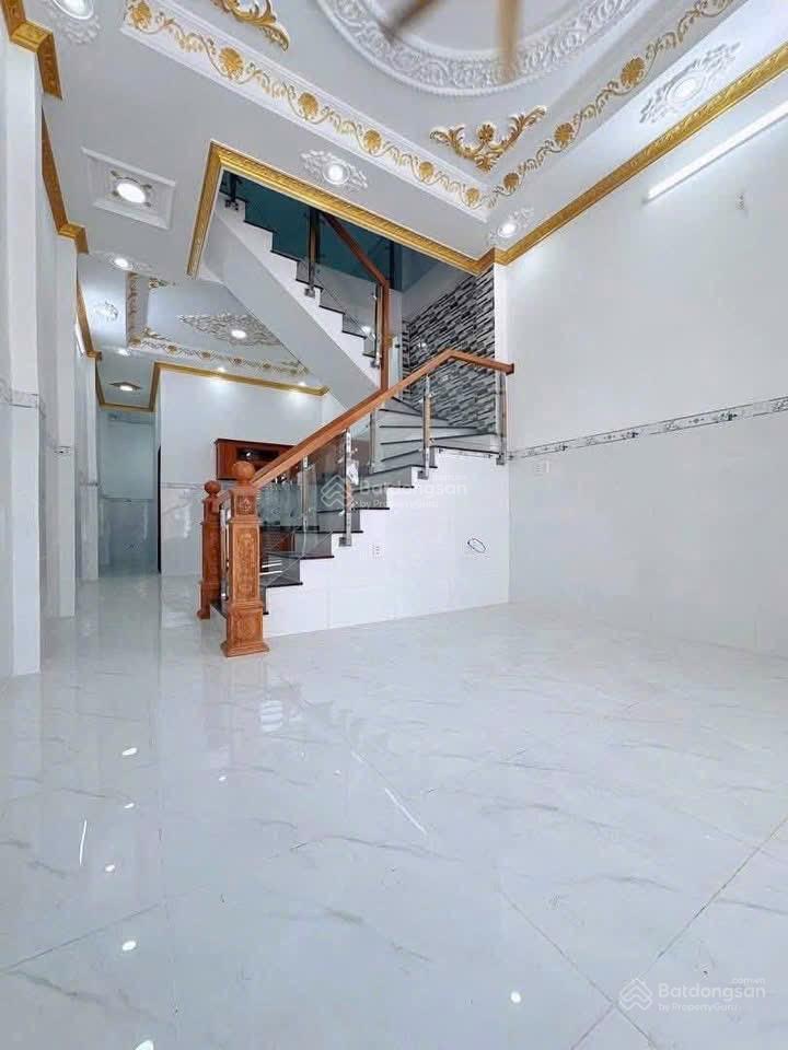 Bán nhà lầu trệt gần vincom dĩ an hẻm đường nguyễn du nhà mới tinh trệt lầu , hẻm xe hơi tới nhà