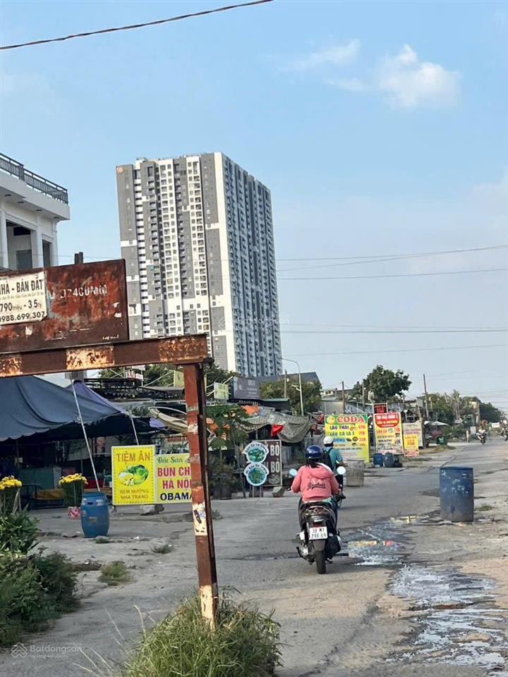 Cho thuê nhà trệt lầu sát làng đại học, đường xe hơi, có 4 phòng