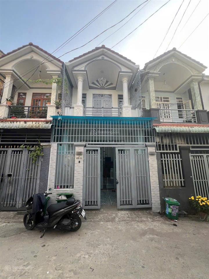 Cho thuê nhà trệt lầu sát làng đại học, đường xe hơi, có 4 phòng