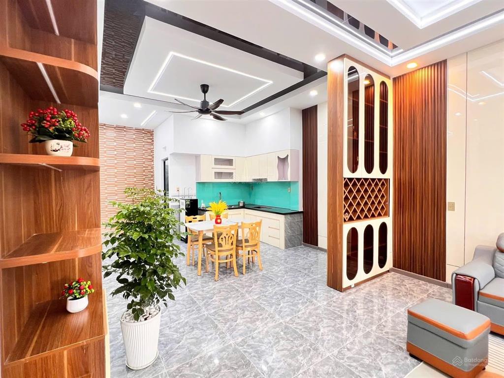Bán nhà trệt lầu mới tinh gần chợ tân long, phường dĩ an, thành phố hồ chí minh