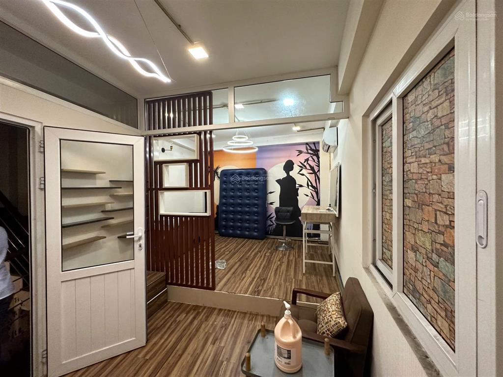 Cho thuê nhà trệt 3 lầu đường 3/2, quận 10, hồ chí minh
