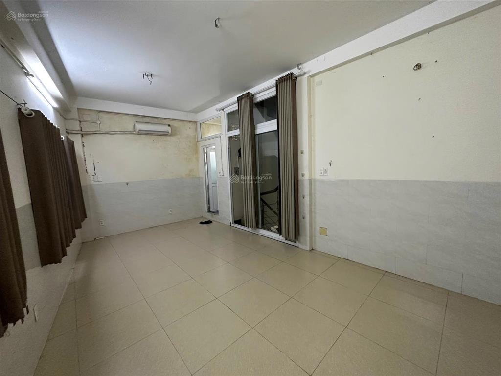 Cho thuê nhà trệt 3 lầu đường 3/2, quận 10, hồ chí minh