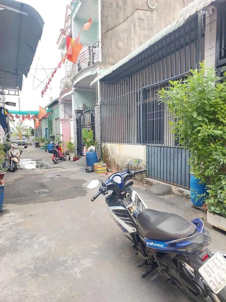 Bán nhà cấp 4 gác đổ chắc chắn gần ngã tư chiêu liêu, đường xe hơi