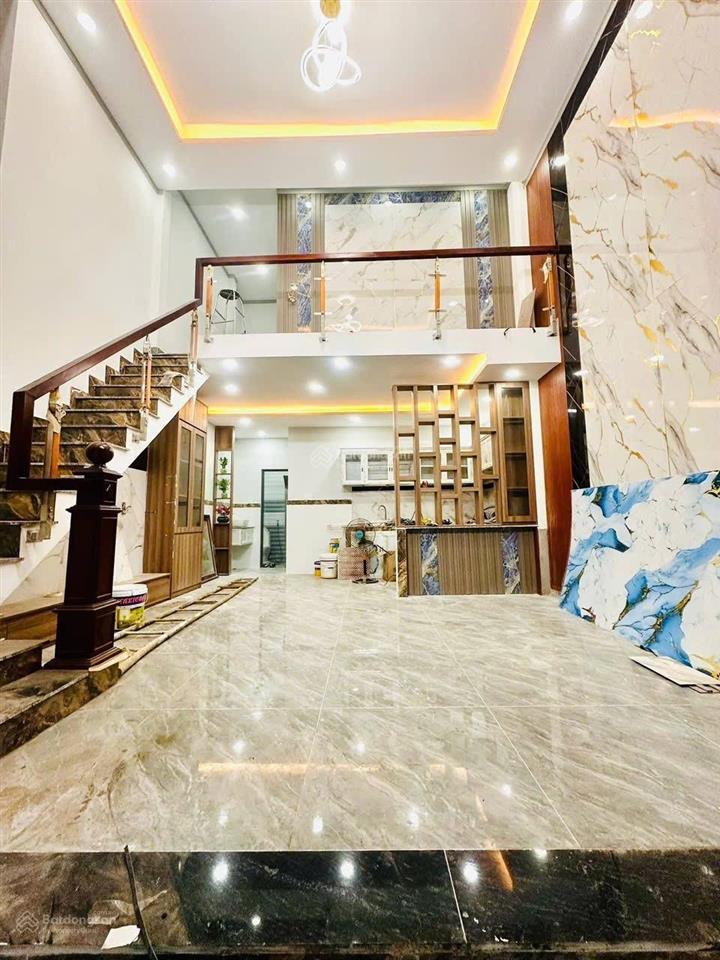 Bán nhà cấp 4 gác đổ chắc chắn gần ngã tư chiêu liêu, đường xe hơi