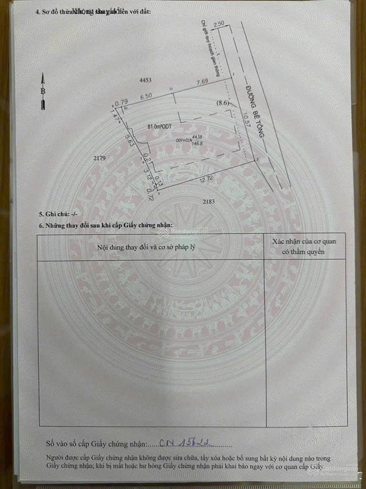 Bán đất tặng 2 căn nhà cấp 4 gần chợ dĩ an ngang hơn 10 m dt đất 146,8 m2, vị trí trung tâm dĩ an
