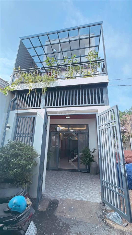 Bán nhà trệt lầu còn mới gần làng đại học quốc gia thành phố hồ chí minh
