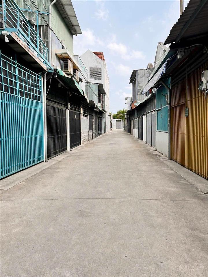 Bán nhà lầu trệt gần đường nguyễn hữu cảnh, gần hội trường và trường học đông hòa cấp 1, 2