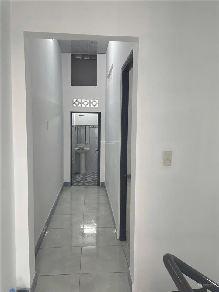Bán nhà lầu trệt gần đường nguyễn hữu cảnh, gần hội trường và trường học đông hòa cấp 1, 2
