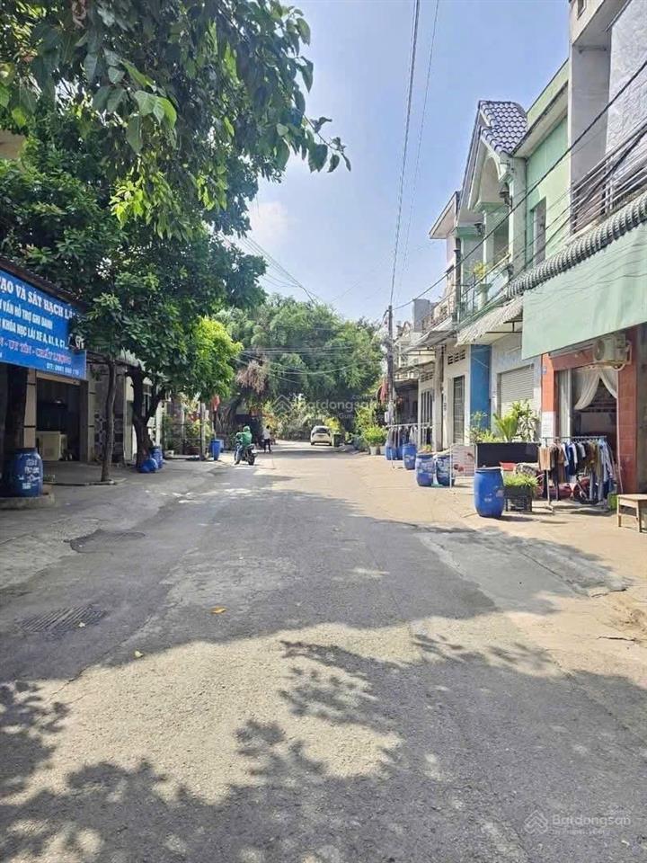 Bán nhà trệt lầu và 10 phòng trọ sát chợ xóm vắng và khu công nghiệp sóng thần