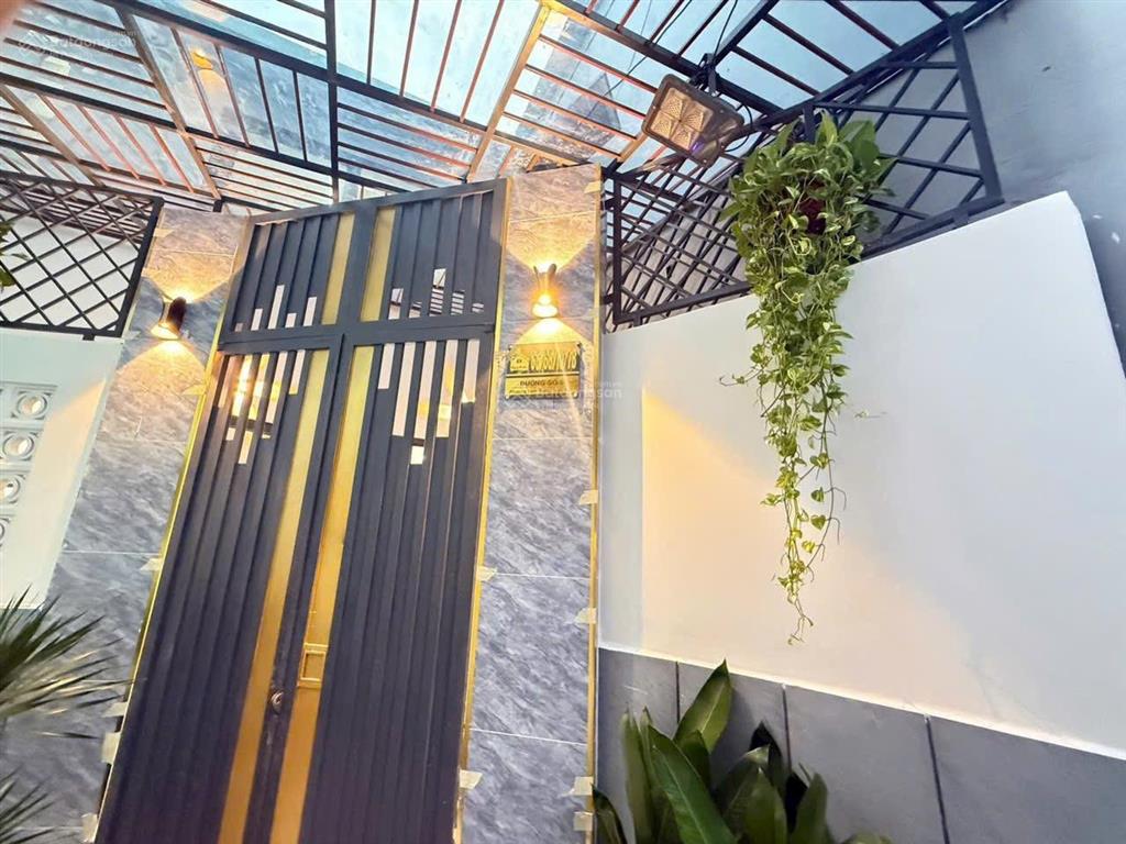 Bán nhà trệt lầu thuộc linh xuân thủ đức gần chợ linh xuân, dtsd 54 m