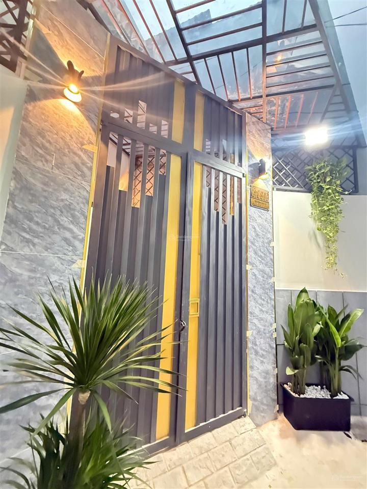 Bán nhà trệt lầu thuộc linh xuân thủ đức gần chợ linh xuân, dtsd 54 m