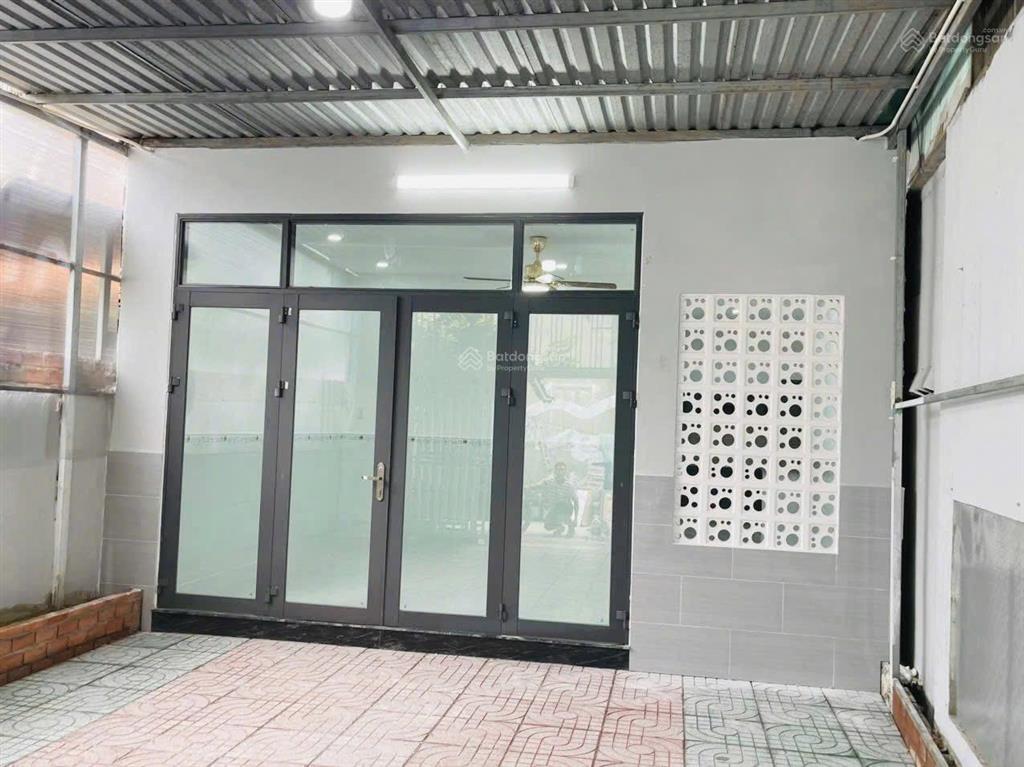 Bán nhà cấp 4 mới đẹp gần chợ đoàn thị kia dt 102 m2 ngang 4,7 m
