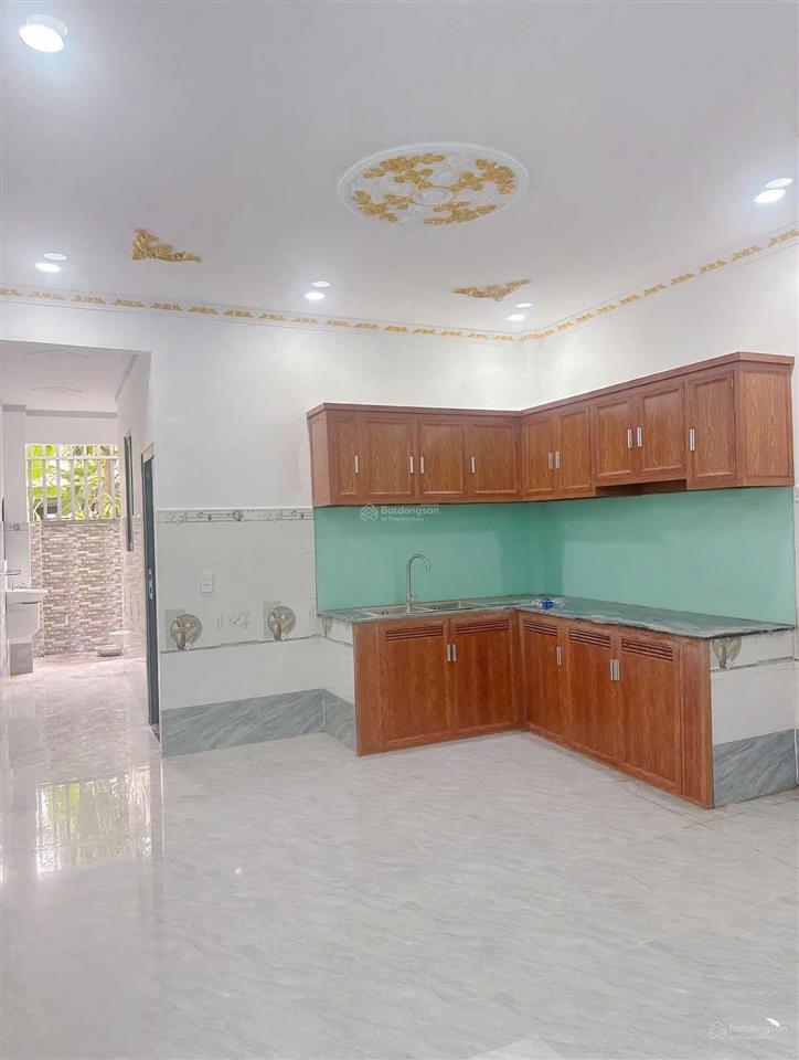 Bán nhà cấp 4 có gác đổ gần trung tâm hành chính dĩ an, vị trí đẹp dt 72m2 (4x18)m
