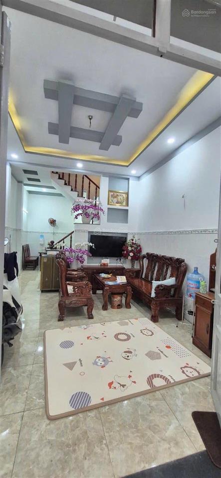 Bán nhà trệt lầu đường nhựa 10 m thông gần ngã tư 550, khu dân cư đông đúc