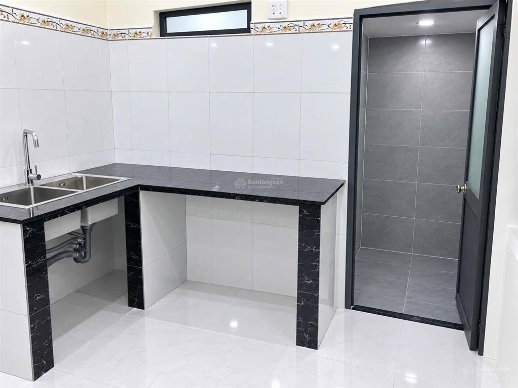 Bán nhà cấp 4 diện tích rộng 80 m2, gần chợ và trường học bình an, gần quốc lộ 1k