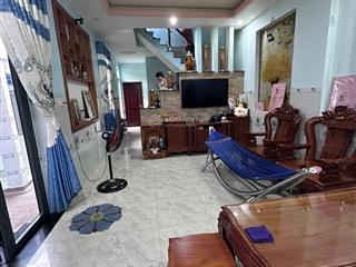 Bán nhà trệt lầu cách chợ dĩ an tầm 200 m, sát đường lý thường kiệt vào 30 m