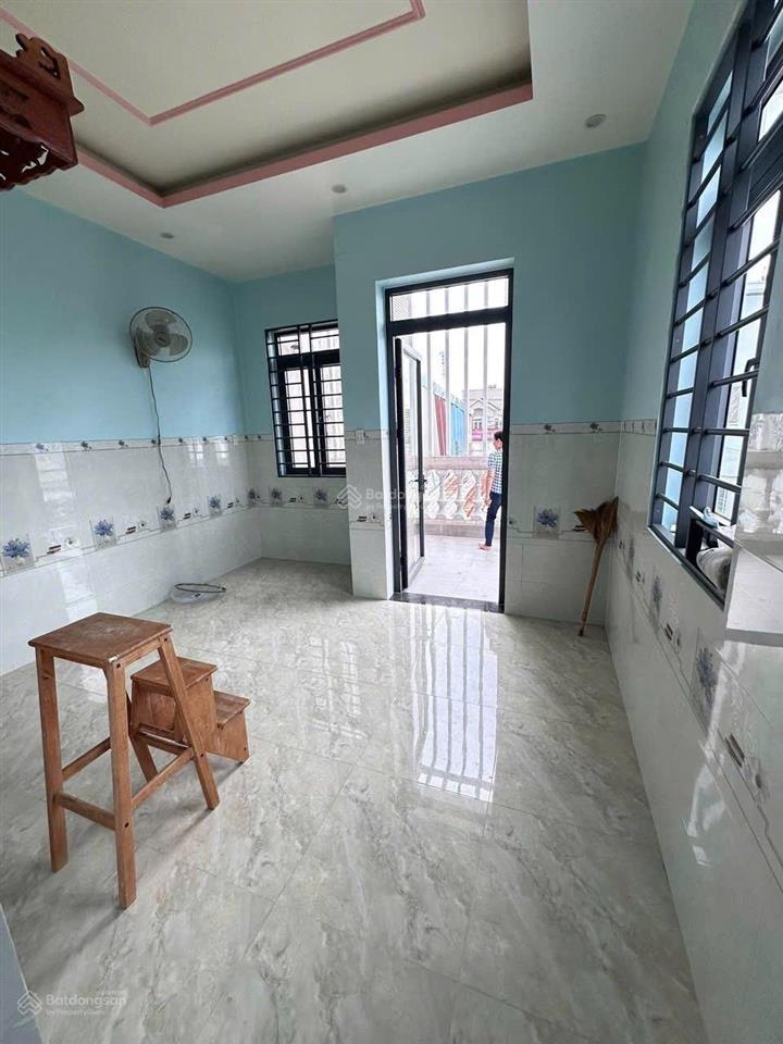 Bán nhà trệt lầu cách chợ dĩ an tầm 200 m, sát đường lý thường kiệt vào 30 m