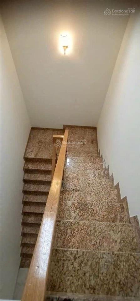 Bán nhà biệt thự, ngang 8 m trệt 2 lầu, cách siêu thị bigc (go) tầm 300 m, giáp thủ đức