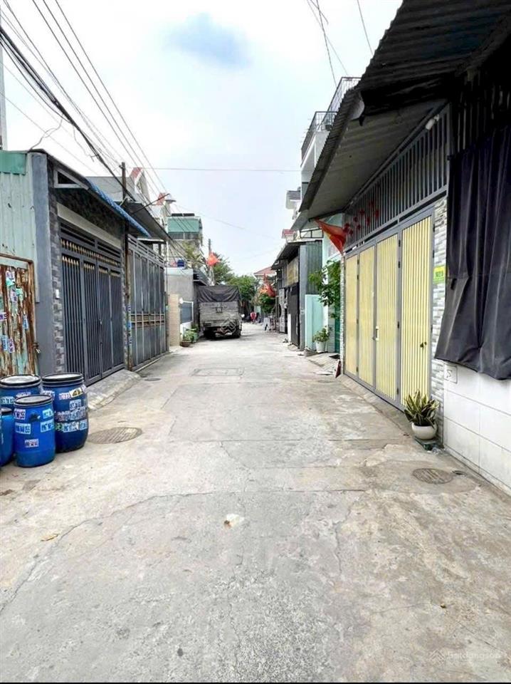 Bán nhà trệt lầu gần trường học đông hòa cấp 1,2 và hội trường đông hòa, đường nguyễn hữu cảnh