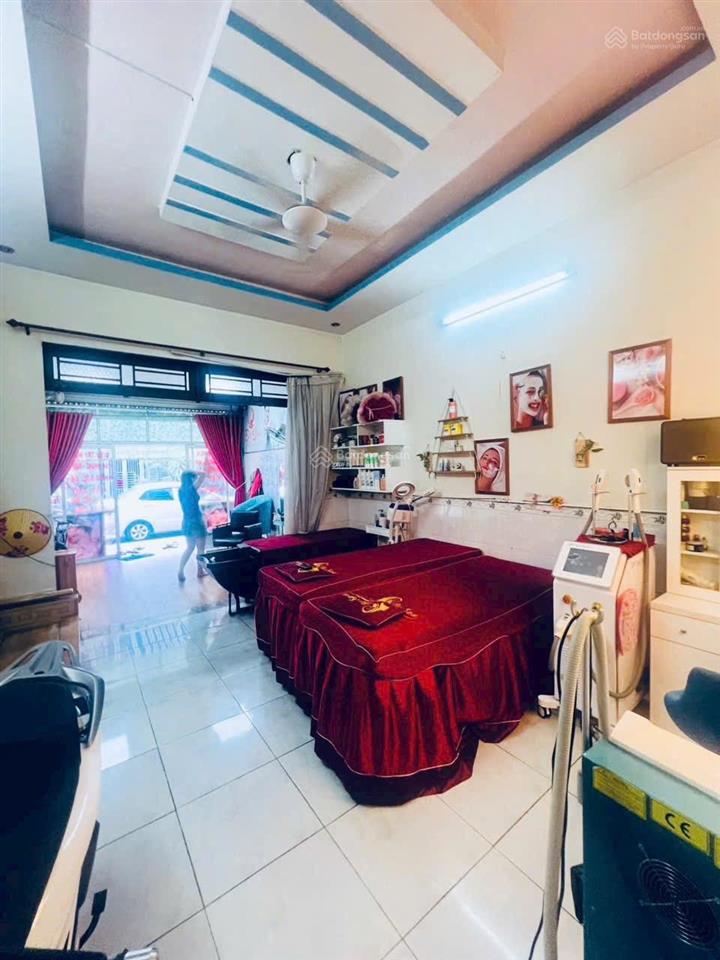 Bán nhà lầu trệt đường nhựa 9m thông, gần ngã tư 550