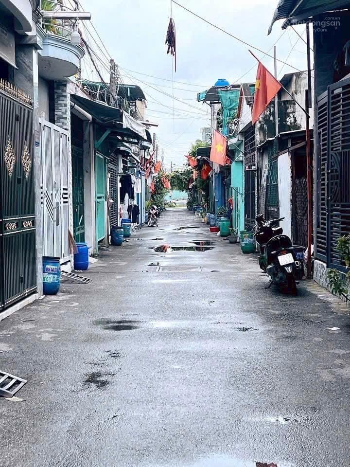Bán nhà cấp 4 gác đổ gần ngã ba ông xã, chợ đoàn thị kia, đường nhựa 5 m
