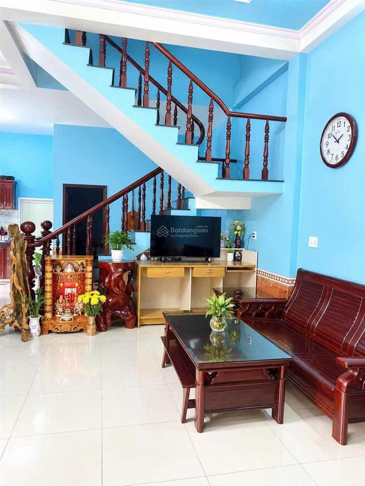 Bán nhà trệt lầu hoàn công, gần ngã tư chiêu liêu đi lại tầm hơn 1 km, ngang 5 m rộng rãi
