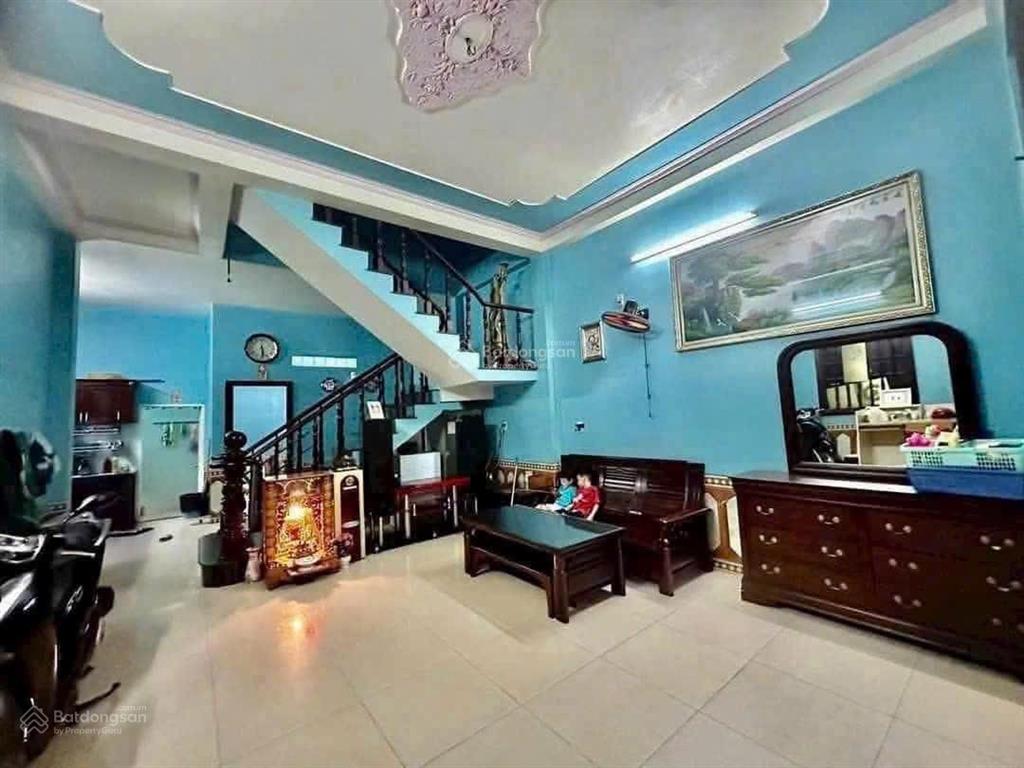 Bán nhà trệt lầu hoàn công, gần ngã tư chiêu liêu đi lại tầm hơn 1 km, ngang 5 m rộng rãi