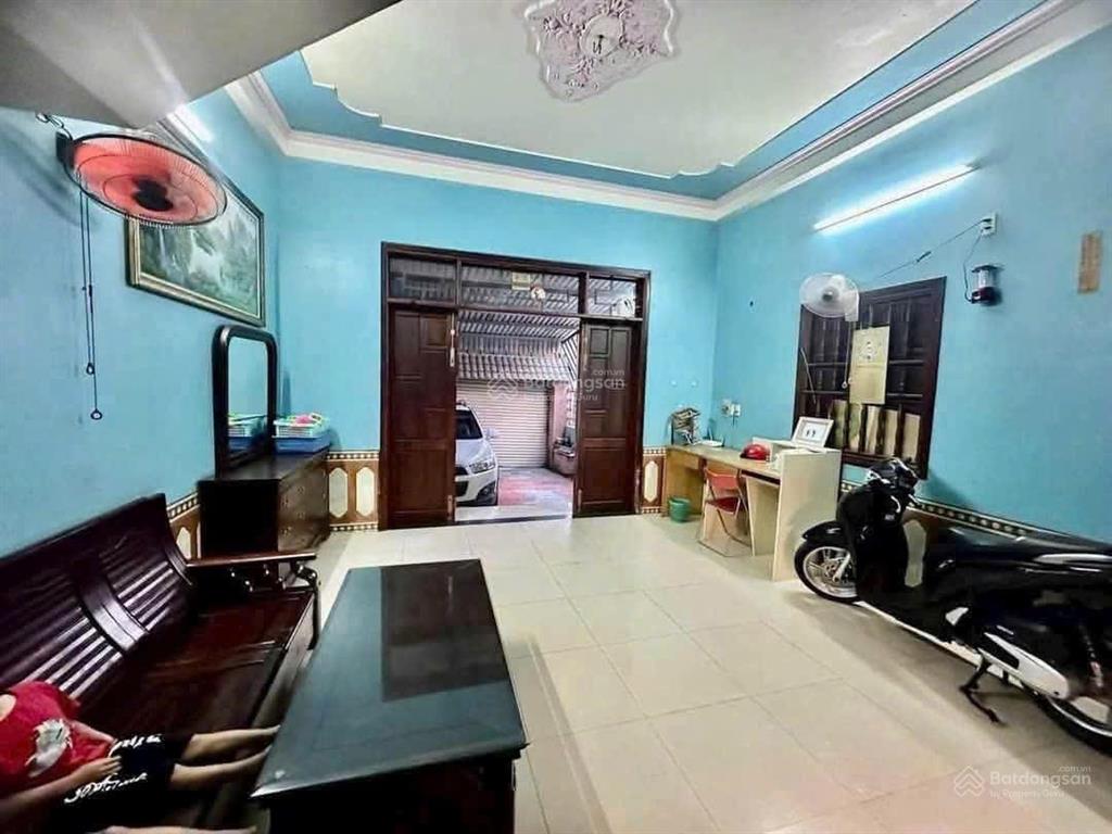 Bán nhà trệt lầu hoàn công, gần ngã tư chiêu liêu đi lại tầm hơn 1 km, ngang 5 m rộng rãi