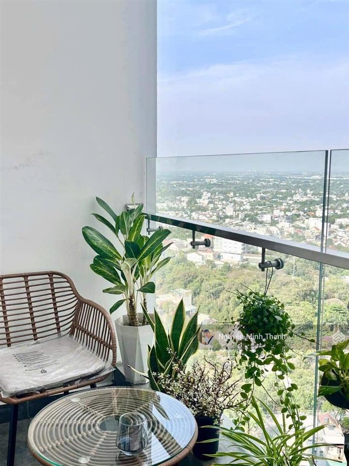 Bán nhanh căn hộ 1pn 1wc 53m2 full nội thất 200tr tầng cao view đẹp chung cư cskyview