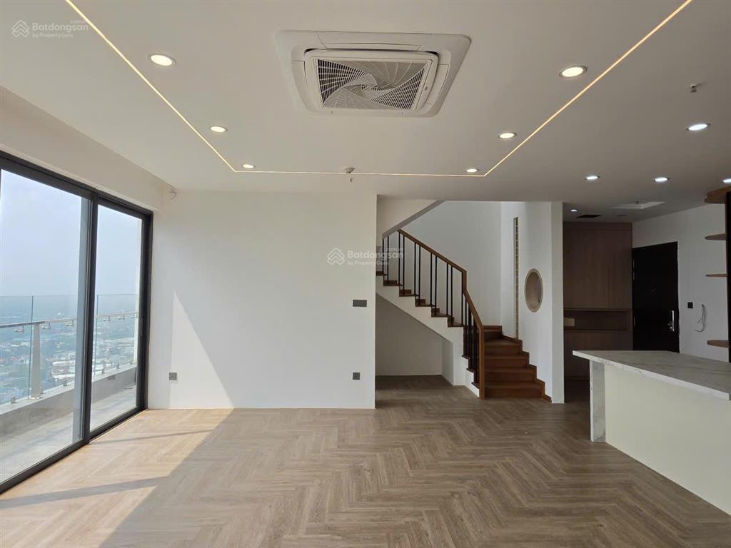 Cho thuê penthouse 1pn 2wc 140m2 thông tầng 34+35 chung cư cskyview chánh nghĩa