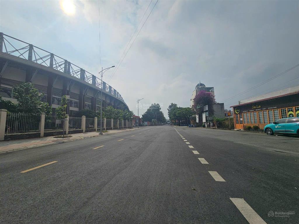 Hạ sốc 1 tỷ 5 mặt tiền góc svđ dĩ an  phù hợp mở cafe quán nhậu căn hộ dịch vụ