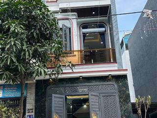 Chính chủ gửi bán nhà 2 lầu 1 trệt. đường n2, n3 kdc p. tân đông hiệp.