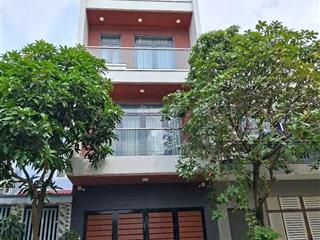 Nhà 1 trệt 3 lầu đã hoàn công trong trung tâm hành chính dĩ an