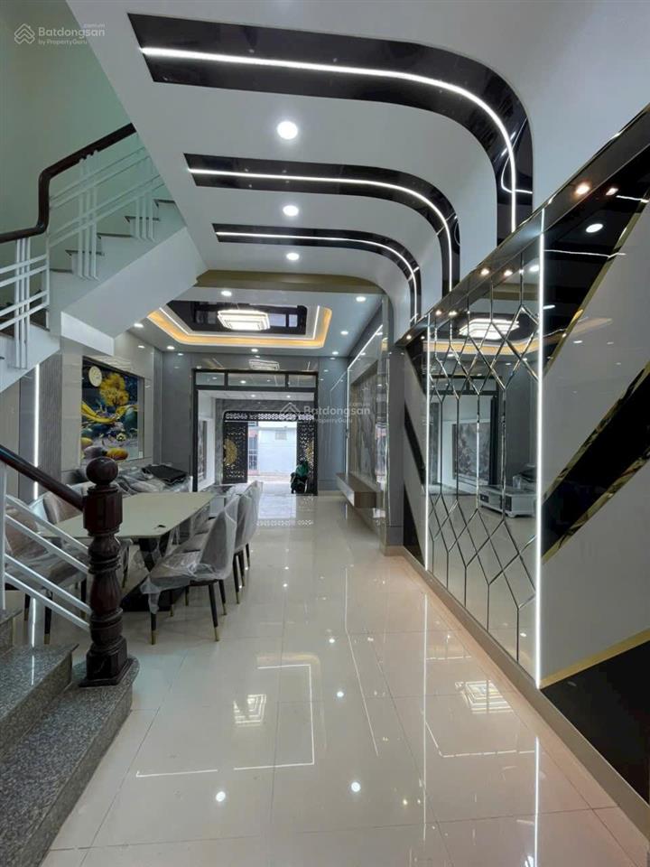 Chính chủ cần bán trệt 2 lầu ở p.đông hoà. giáp ql1k, gần s.thị go. đường thông 3,5m.3pn,3wc.dt 74m