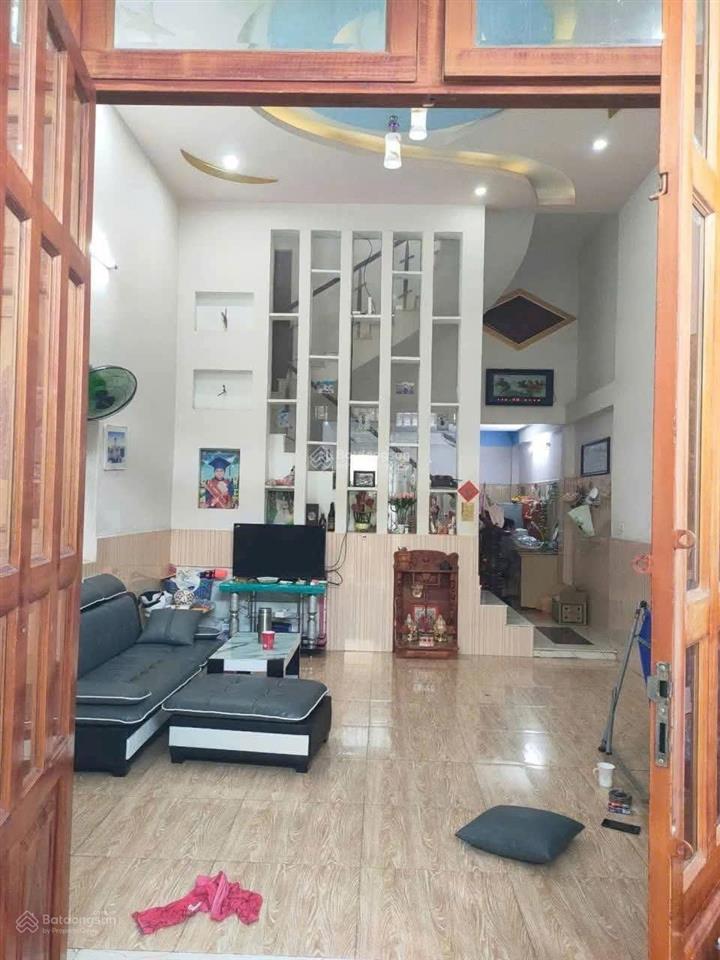 Chính chủ cần bán nhà 1 trệt 1 lầu 1 lửng ở dĩ an. dt 71m. ngang 5m. đường xe hơi. gần phạm hưu lầu