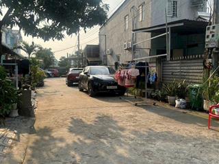 Chính chủ cần bán nhà cấp 4 ở tân đông hiệp. đường 7m. gần ttyt dĩ an. dt 80m2. 2pn, 2wc