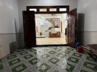 Chính chủ cần bán nhà đẹp ở bicosi. tân bình. dt 100m. sân ô tô. gần trường học c1,2,3. 3pn, 2wc