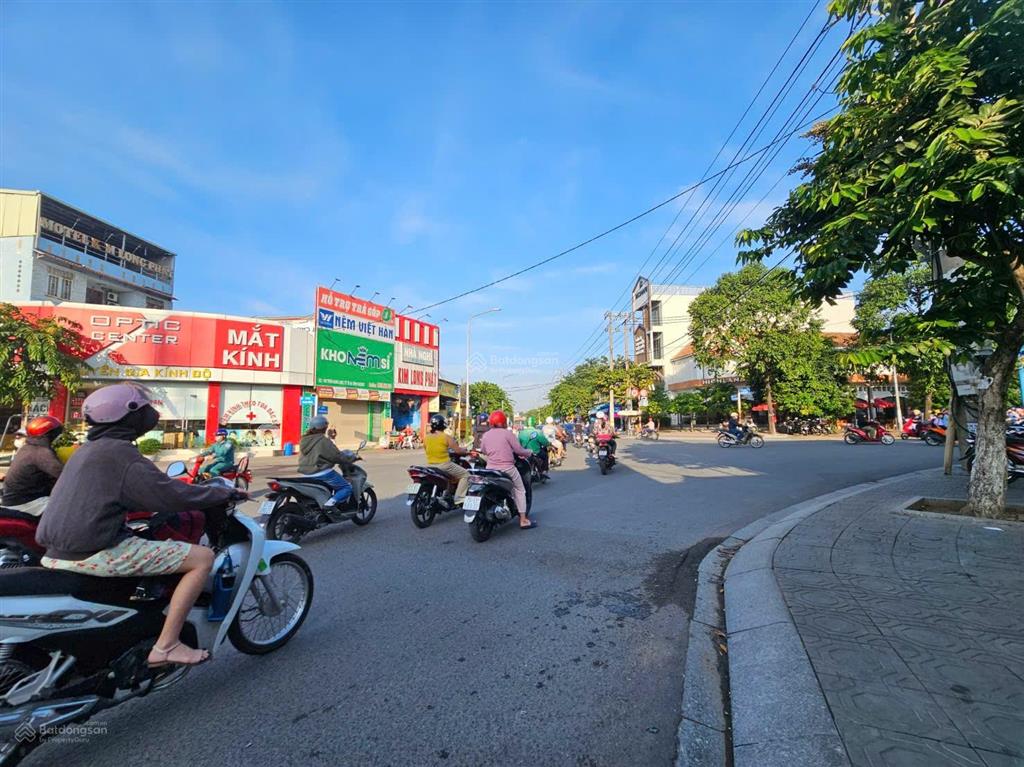 Chính chủ cần bán đất mt hai bà trưng, tân đông hiệp. kinh doanh vip. đông đúc. dt 351m. ngang 6,5m