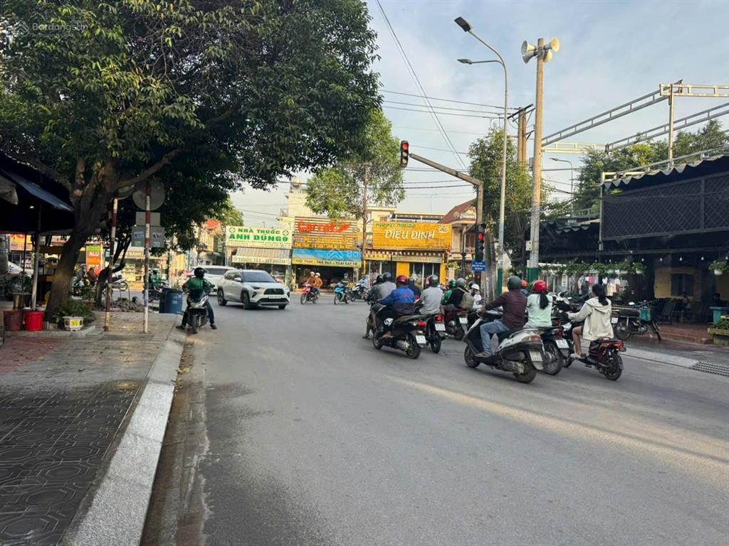 Chính chủ cần bán đất mt hai bà trưng, tân đông hiệp. kinh doanh vip. đông đúc. dt 351m. ngang 6,5m