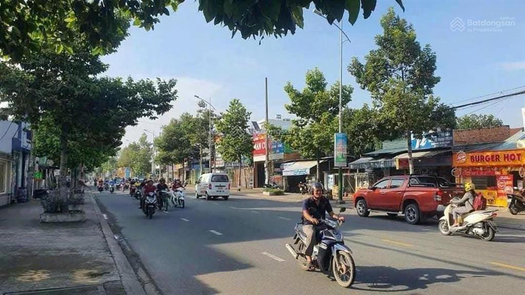 Chuyển nhượng toà nhà văn phòng mt lê hồng phong p dĩ an tp hcm