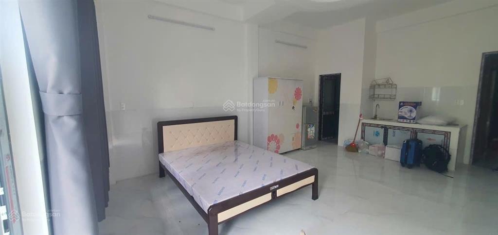 Chính chủ cần bán 2 căn hộ dịch vụ 1 trệt 2 lầu ngay ql1k, linh xuân. dt 81m2. cách làng đhqg 2km