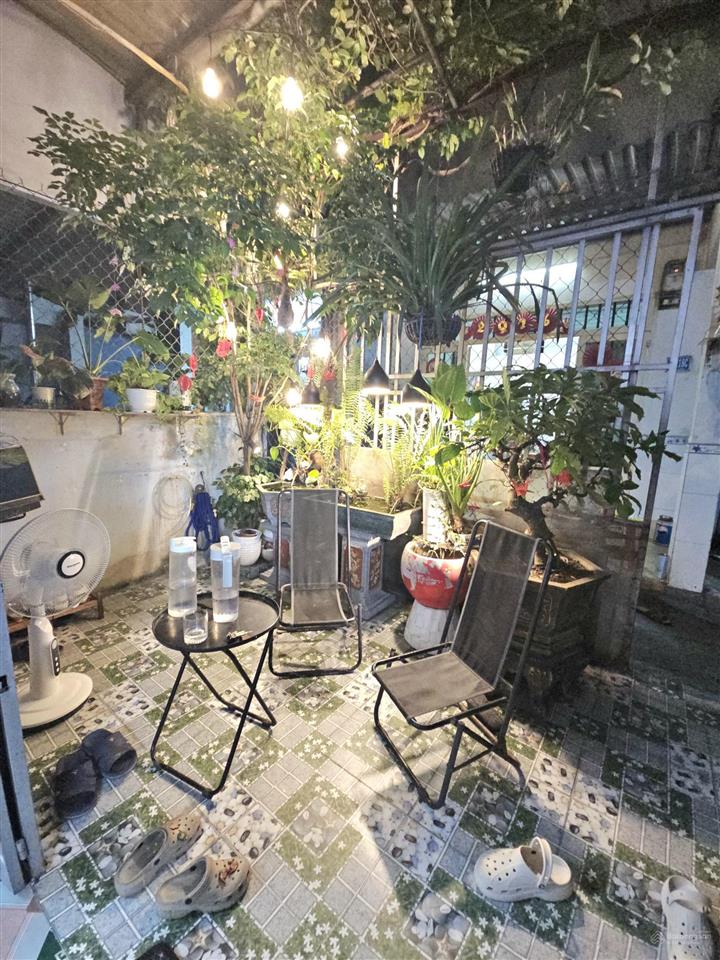 Bán gấp nhà đường lê văn tách 54m sát nhưa vào 10m.sổ riêng 2pn.giáp linh xuân