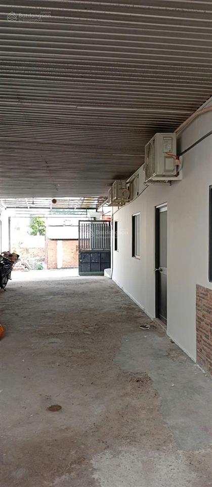 Chính chủ cần bán căn hộ dịch vụ ở đông hoà. thu nhập ổn định. đường nhựa 9m. xe ô tô vi vu dt 310m